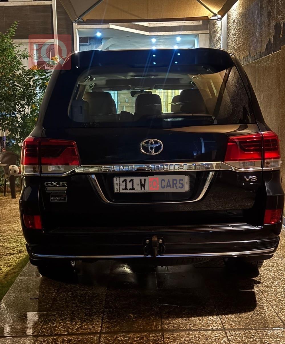 تويوتا لاندكروزر